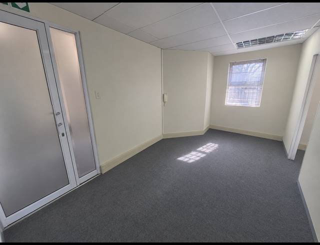 84M² OFFICE TO LET IN RIVONIA
